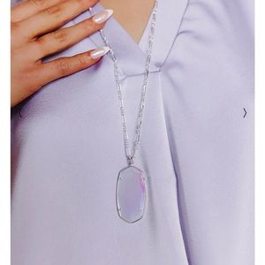 KENDRA SCOTT FACETED REID LONG PENDANT NECKLACE IN MATTE IRIDESCENT LILAC GLASS